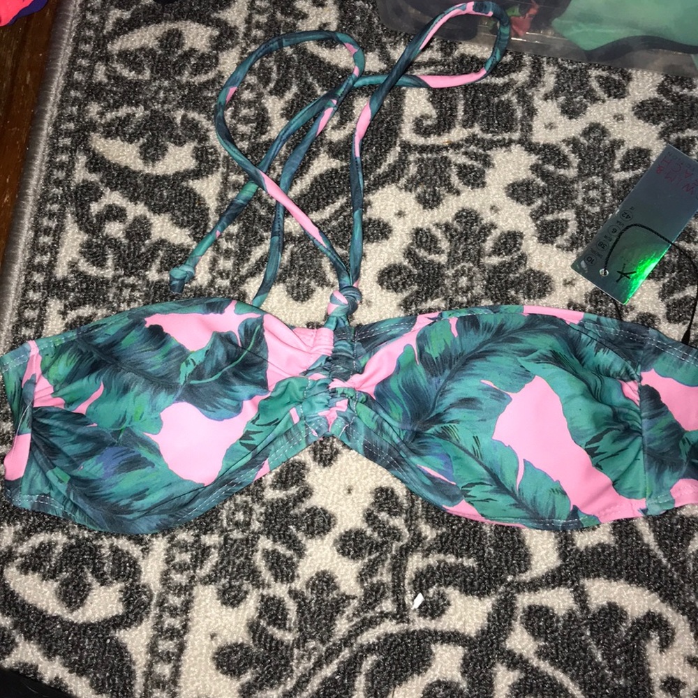 Bikini top